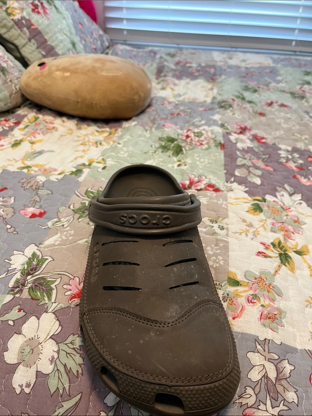 CROCS Men's Dark Brown Slip-On Clog never worn